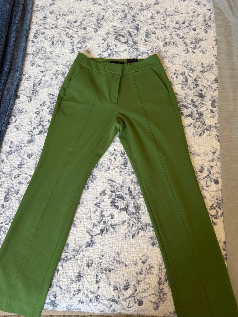 White House Black Market Green Straight-Leg Dress Trousers - Picture 6 of 8
